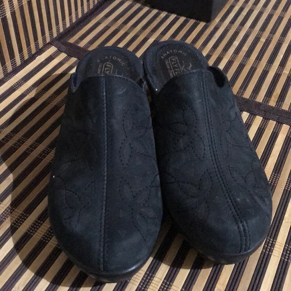 fly flot ladies mules